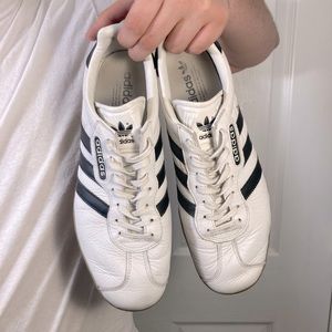 Mens Adidas Gazelle’s White/Black/Brown Size 10